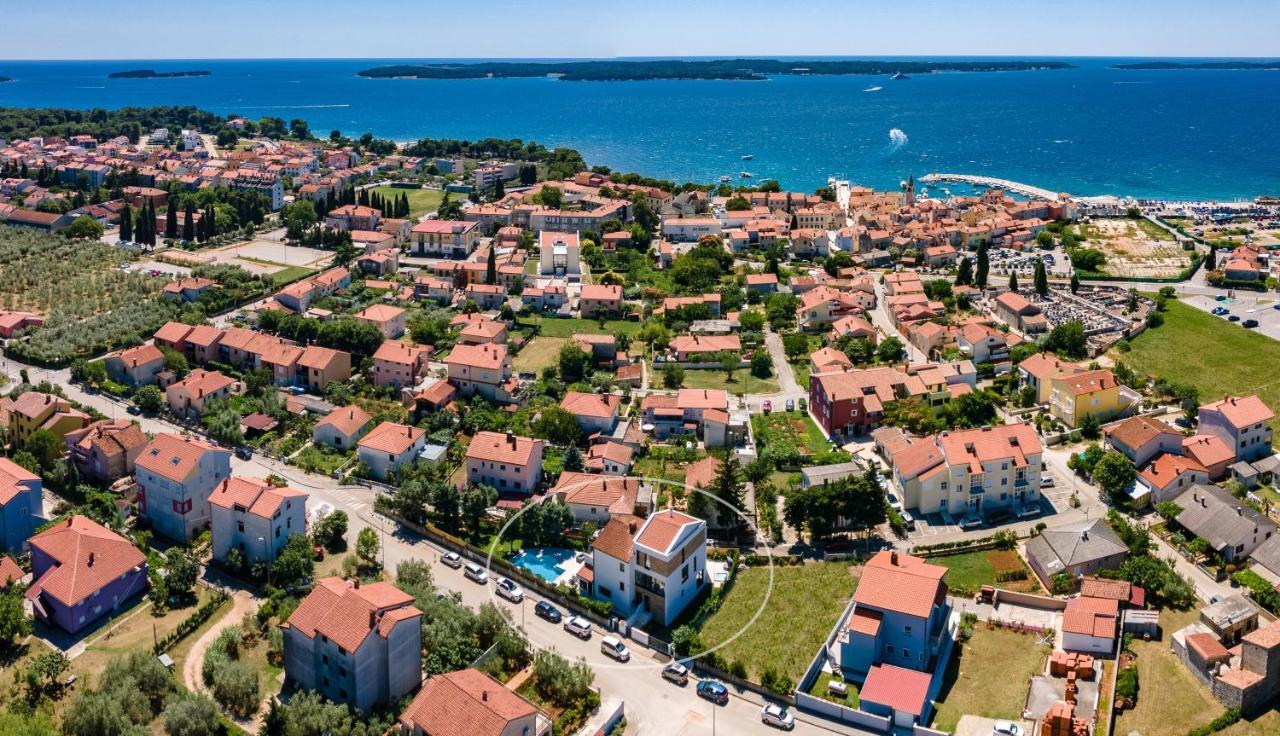 Villa Elena Deluxe Mit Whirlpool Und Beheiztem Pool Am Meer Und Wunderschoenen Blick Auf Die Brijuni Inseln Fažana Eksteriør billede