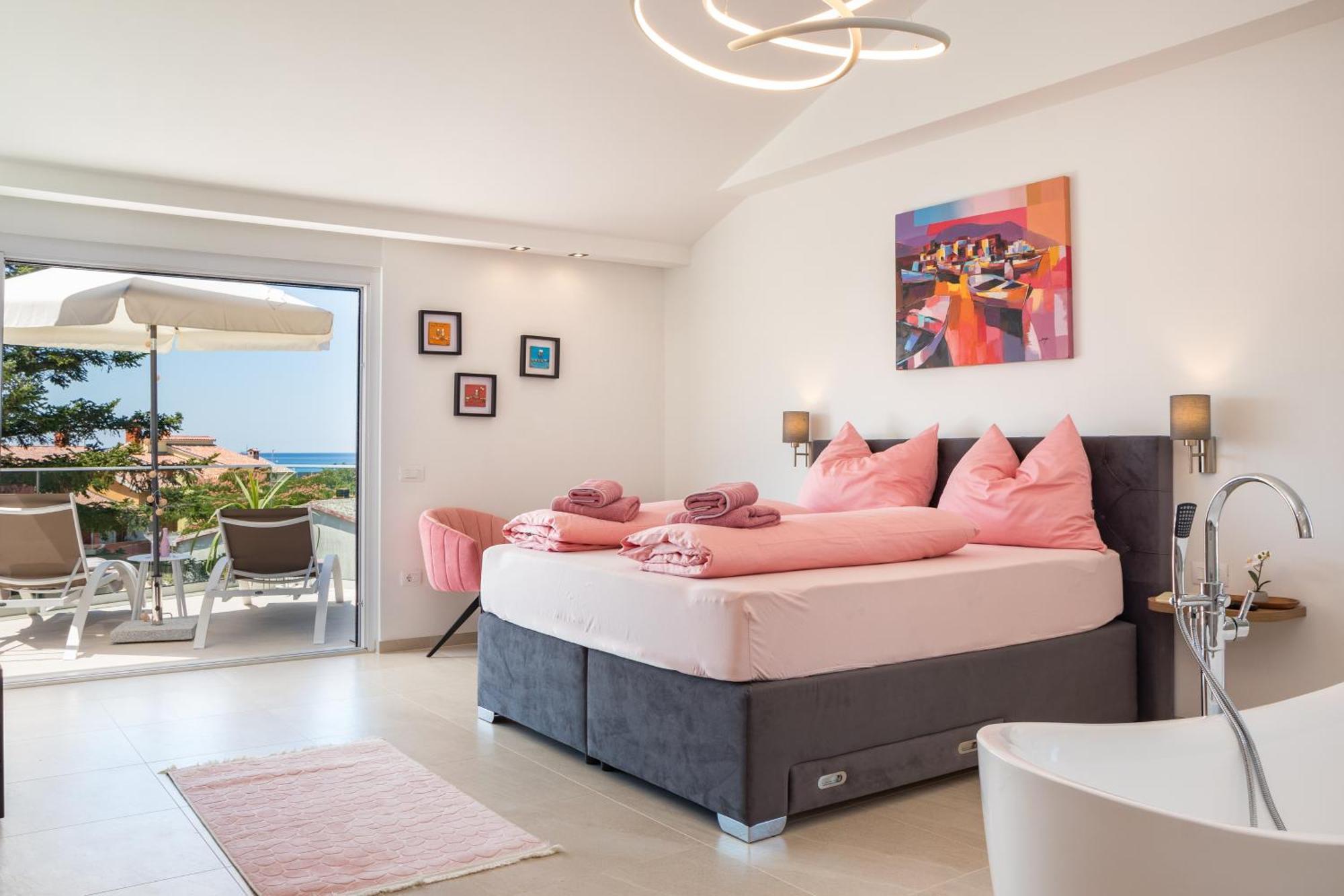 Villa Elena Deluxe Mit Whirlpool Und Beheiztem Pool Am Meer Und Wunderschoenen Blick Auf Die Brijuni Inseln Fažana Eksteriør billede